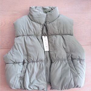 Love Tree Women's Juniors Cropped Faux Leather Puffer Vest (Olive, Large)